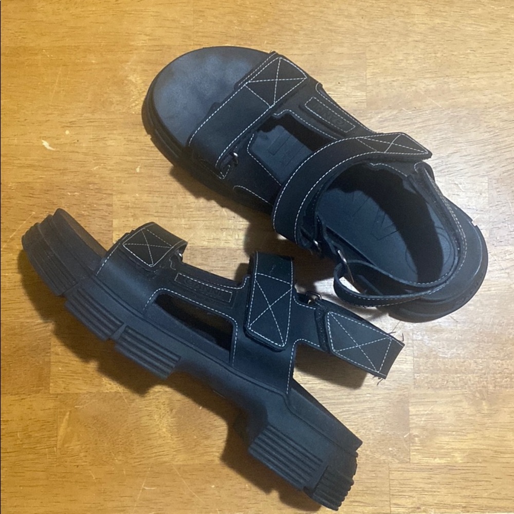 Ganni rubber platform sandals size 40